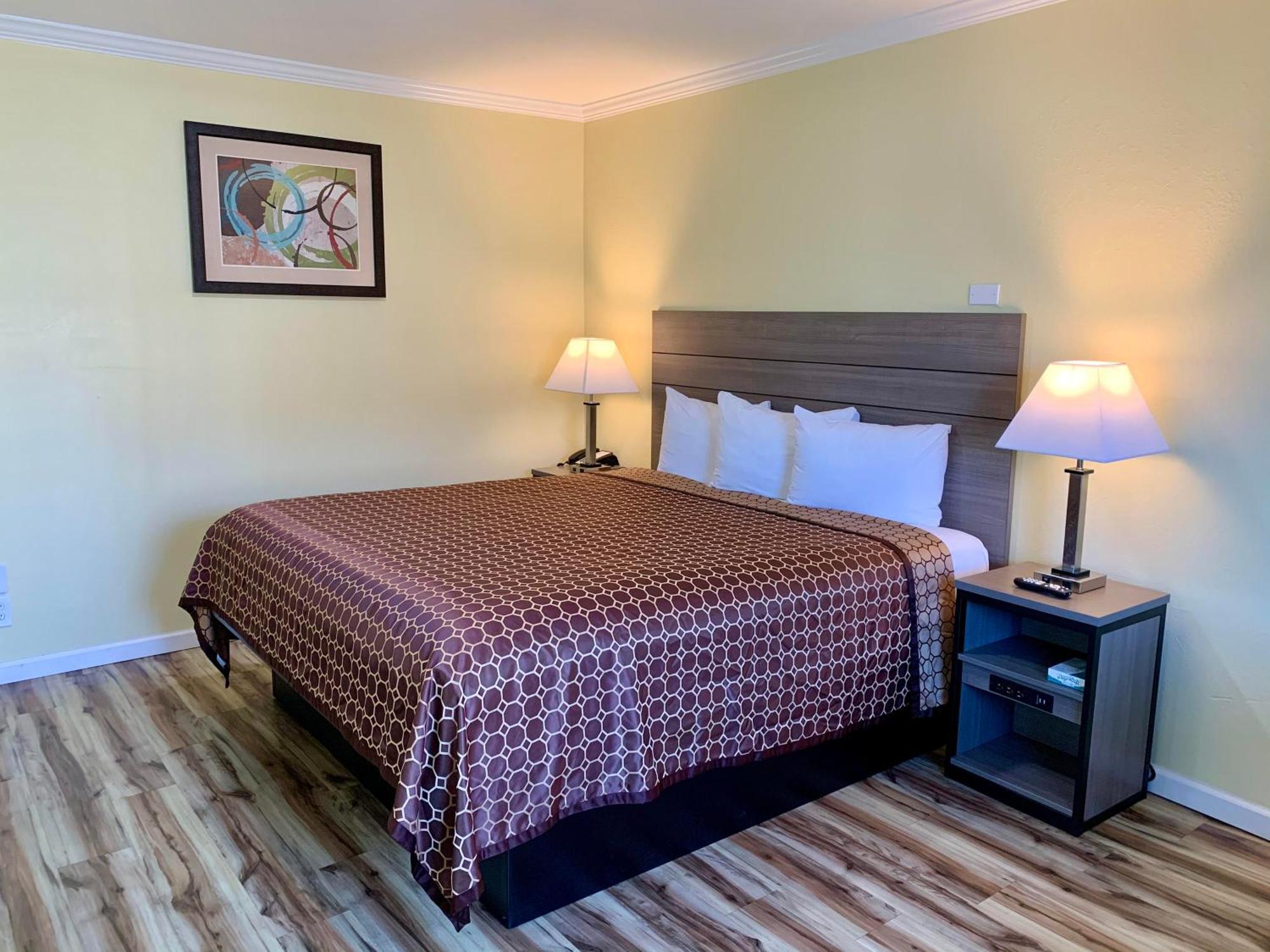 Central Coast Inn קיוקוס מראה חיצוני תמונה