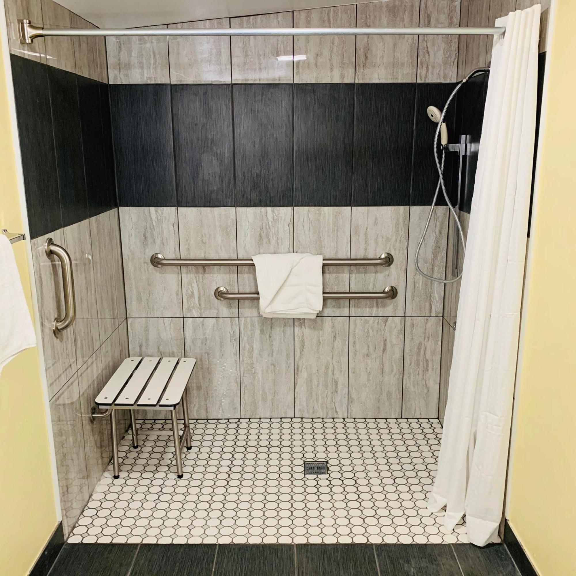 Central Coast Inn קיוקוס מראה חיצוני תמונה